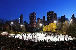 Images Dated 6th December 2009: Wollman Ice rink in Central Park, Manhattan, New York City, New York, United States of America