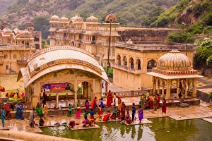 Child Prints: Women bathing in cistern, Jaipur, Rajasthan, India, Asia