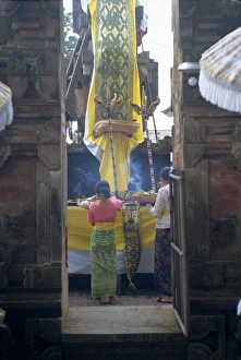 Women in temple at Ubud