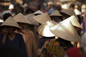 Saigon Prints: Women wearing conical hats