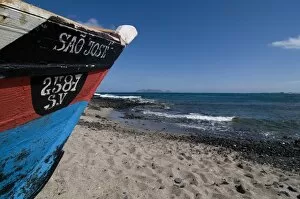 Images Dated 21st February 2009: Wooden boat at sandy beach, Sao Vicente, Cape Verde, Atlantic, Africa