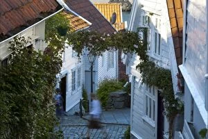 Images Dated 29th May 2009: Wooden houses and cobbled streets in Stavangers old town, Stavanger, Rogaland, Norway