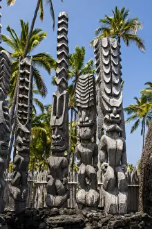 Indigenous Culture Prints: Wooden statues in the Puuhonua o Honaunau National Historical Park