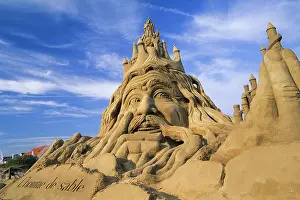 Sculptures Prints: Work of the American sculptor John Gowdy
