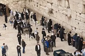 Images Dated 22nd February 2009: Worshippers at the Western Wall, Jerusalem, Israel, Middle East