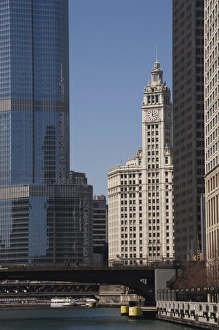 Images Dated 15th April 2008: The Wrigley Building, Chicago, Illinois, United States of America, North America