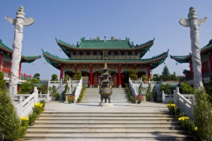 Images Dated 21st November 2007: Wun Chuen Sin Koon Temple, New Territories, Hong Kong, China, Asia