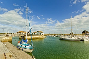 Images Dated 15th August 2009: Yacht at marina by Quai de La Criee in the islands principal western town, Ars en Re