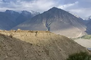 Images Dated 22nd August 2009: Yamchun fortress, Yamchun, Wakhan Valley, The Pamirs, Tajikistan, Central Asia, Asia