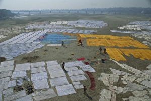 Laundry Prints: Yamuna River, Agra, Uttar Pradesh state, India, Asia