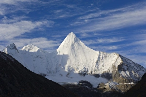 Szechuan Prints: Yangmaiyong mountain, Yading Nature Reserve, Sichuan Province, China, Asia