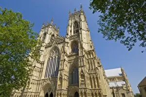 Images Dated 4th June 2010: York Minster, northern Europes largest Gothic cathedral, York, Yorkshire