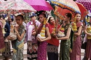 New Year Prints: Young women in costumes