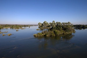 Images Dated 19th July 2007: Zambesi River, Zambia, Africa