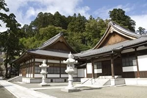 Images Dated 9th October 2009: Zen Buddhist temple of Zenpo-ji, Tsuruoka, Yamagata-ken, northwestern Honshu, Japan