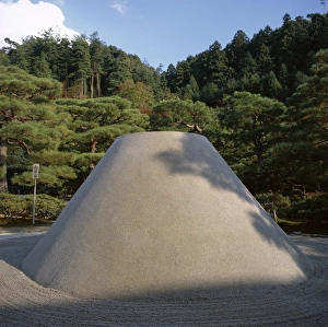 Earth Prints: Zen garden