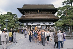 Nagano Prints: Zenko-ji temple