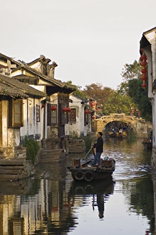 Images Dated 17th November 2008: Zhouzhuang, Jinagsu, China