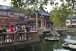 Shanghai Prints: The zigzag Bridge of Nine Turnings, Yu Yuan (Yuyuan) Bazaar, Shanghai, China, Asia